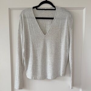 Rag & Bone Light Gray Long Sleeve V-Neck Top
